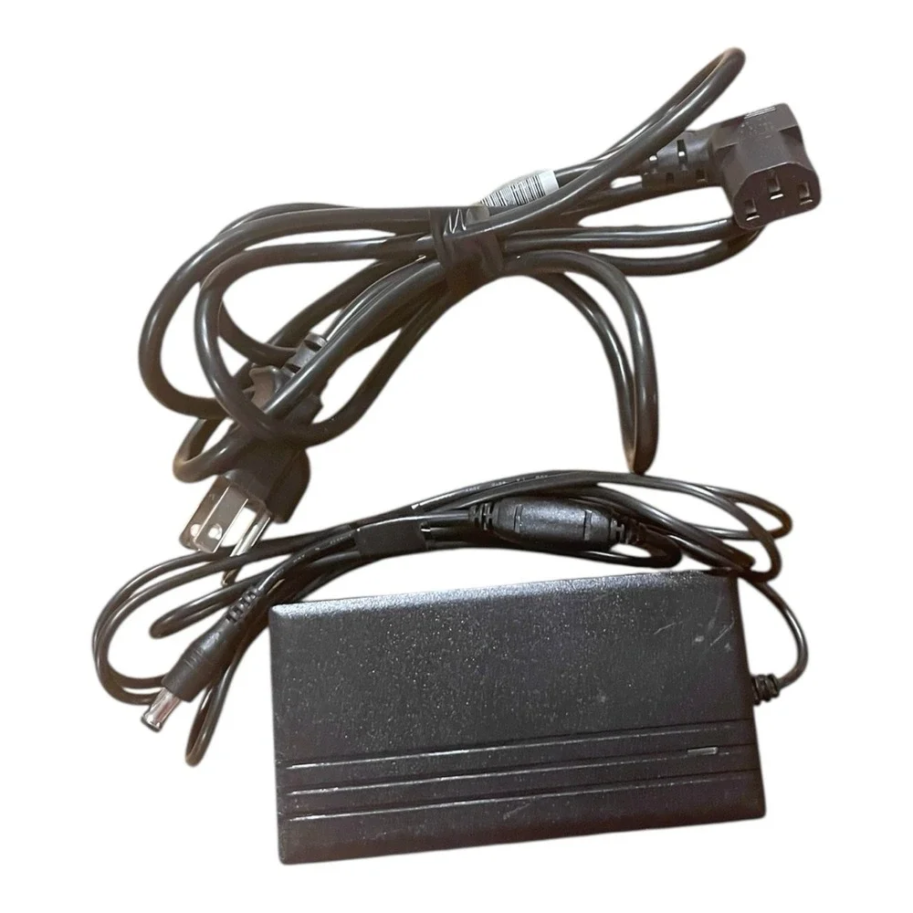 Dell PSCV420102A Genuine OEM AC Power Adapter 14V 3A 1701/2FP‎